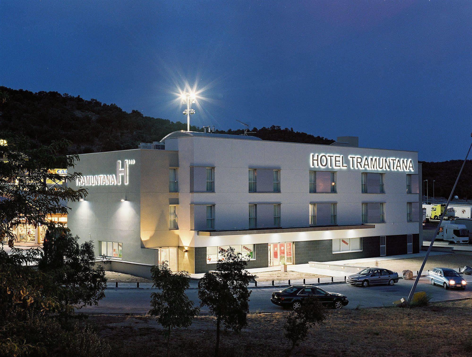 Hotel Tramuntana La Jonquera Exterior foto